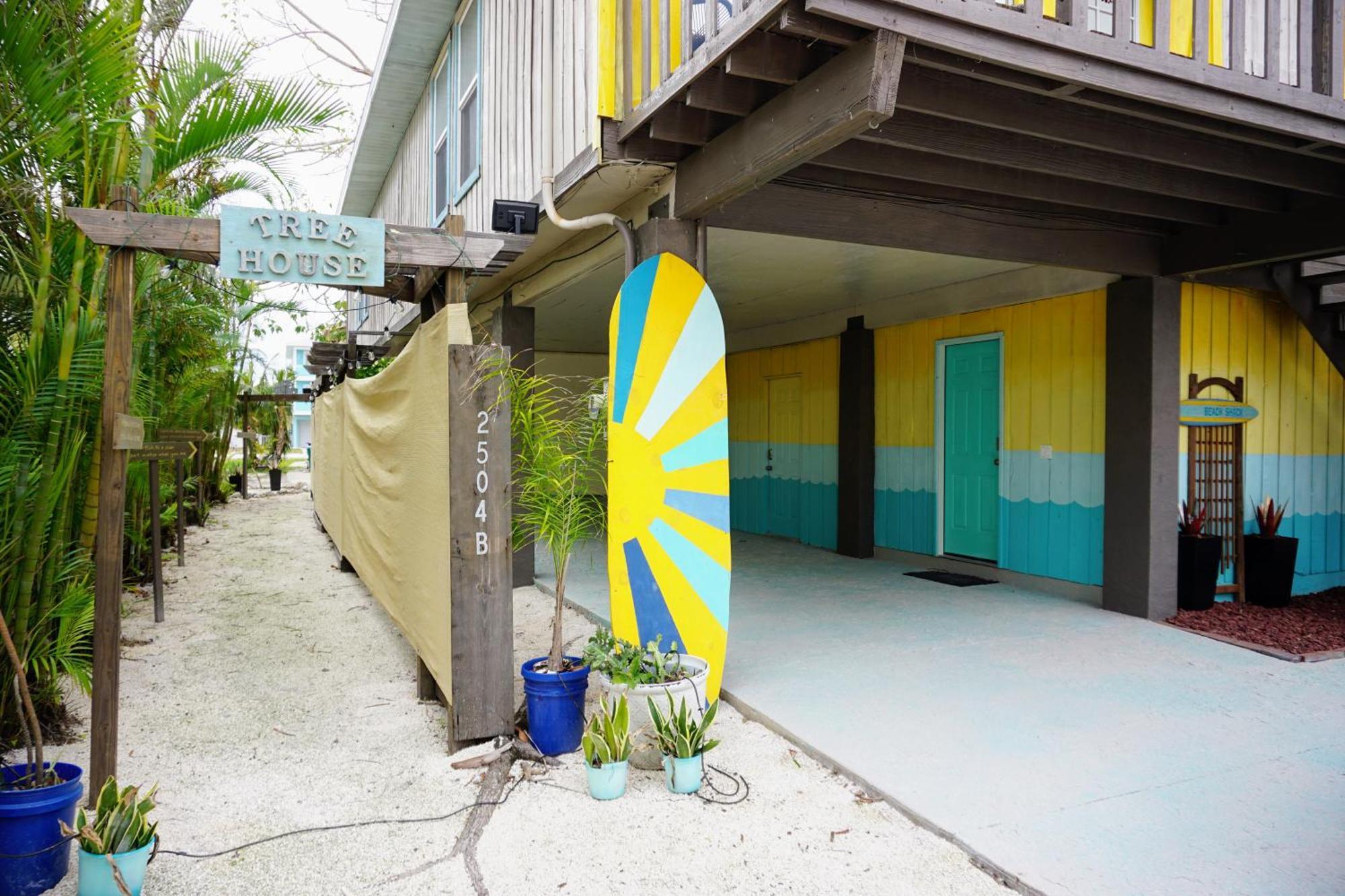 Ami Beach Shack Bradenton Beach Εξωτερικό φωτογραφία